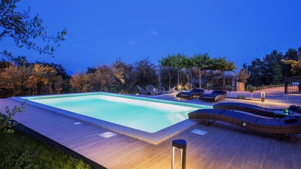 Traumpool Mallorca - 10 Fragen zum Pool-Bau auf Mallorca