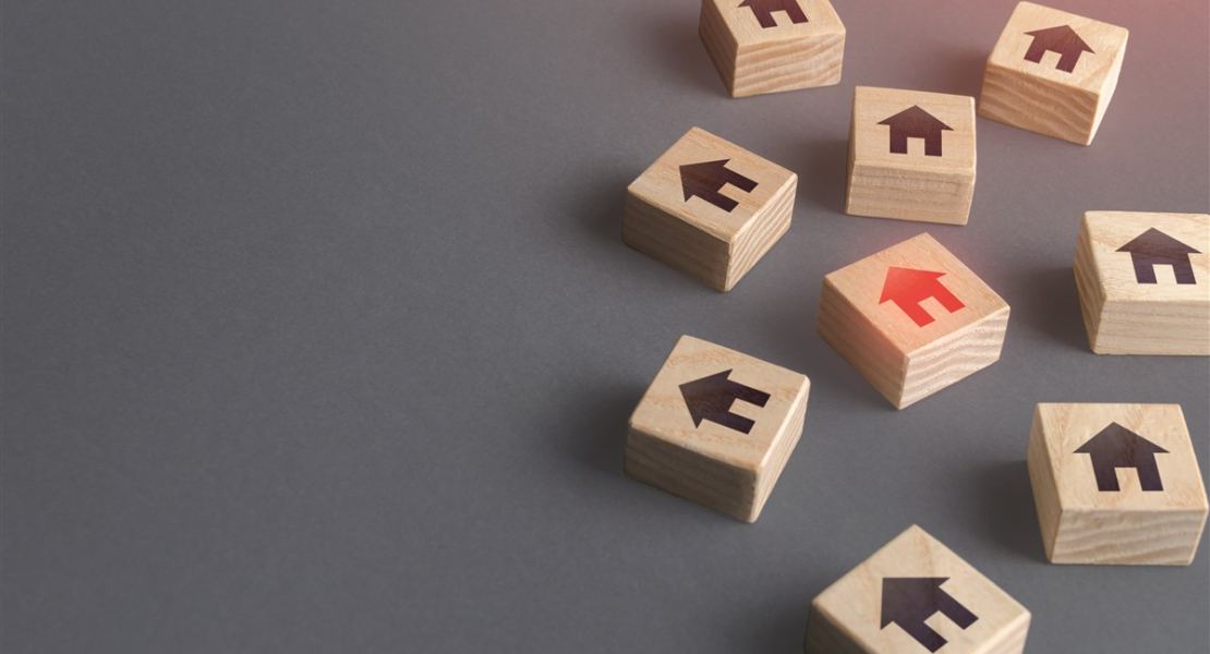 AXA Bauversicherung - Sicher bauen und sanieren:  Warum die richtige Versicherung  unverzichtbar ist