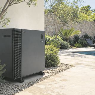 Poolwärmepumpe auf Mallorca: mehr Saison, weniger Energieeinsatz